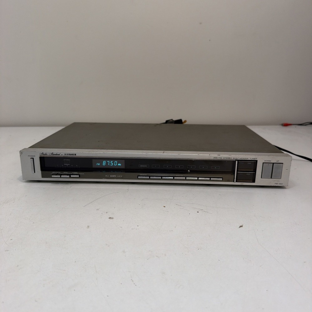 Vintage Studio Standard By Fisher FM-550 AM/FM Stereo Tuner